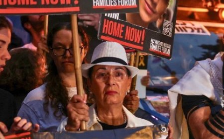 7 अक्तूबर  को हमास के हमले मे मारेगए लोगो  को इज़राइल मे दी गई श्रध्दांजली