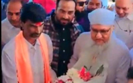 मराठ आरक्षण योध्दा मनोज जरांगे और मौलाना सज्जाद नोमानी की जोडी महाराष्ट्र  चुनाव  मे चमत्कार  दिखाने  को तय्यार ... आओ जाने मौलाना सज्जाद  नोमानी  के बारे मे