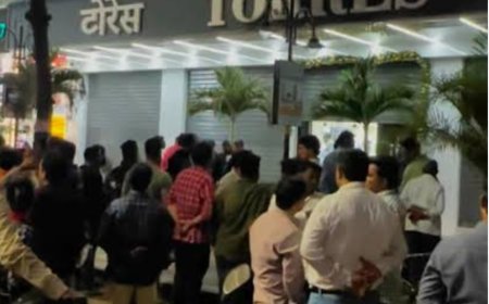 मुंबई मे अभुषण बेचने वाली कंपनी का करोडो का फ्राॅड... निवेषको की मेहनत की कमाई लेकर टोरेस कंपनी फरार  !