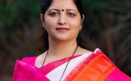 महिला आयोग आप के द्वार  उपर्कम  मे राज्य महिला आयोग की अध्यक्षा  रुपली चाकणकर  का छत्रपति संभाजीनगर   दौरा  सुनेगी महिलाओ  की शिकायते !