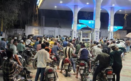 अफवाहों से मचा हड़कंप: प्रशासन ने पेट्रोल पर लगाई लिमिट, लोगों से शांति बनाए रखने की अपील