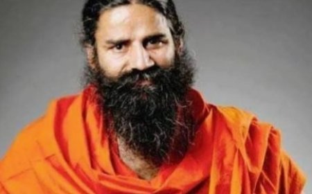 बाबा रामदेव एकबार फिर आंदोलन के मुडमे... जनता पुछ रही है शलवार सिलाले!